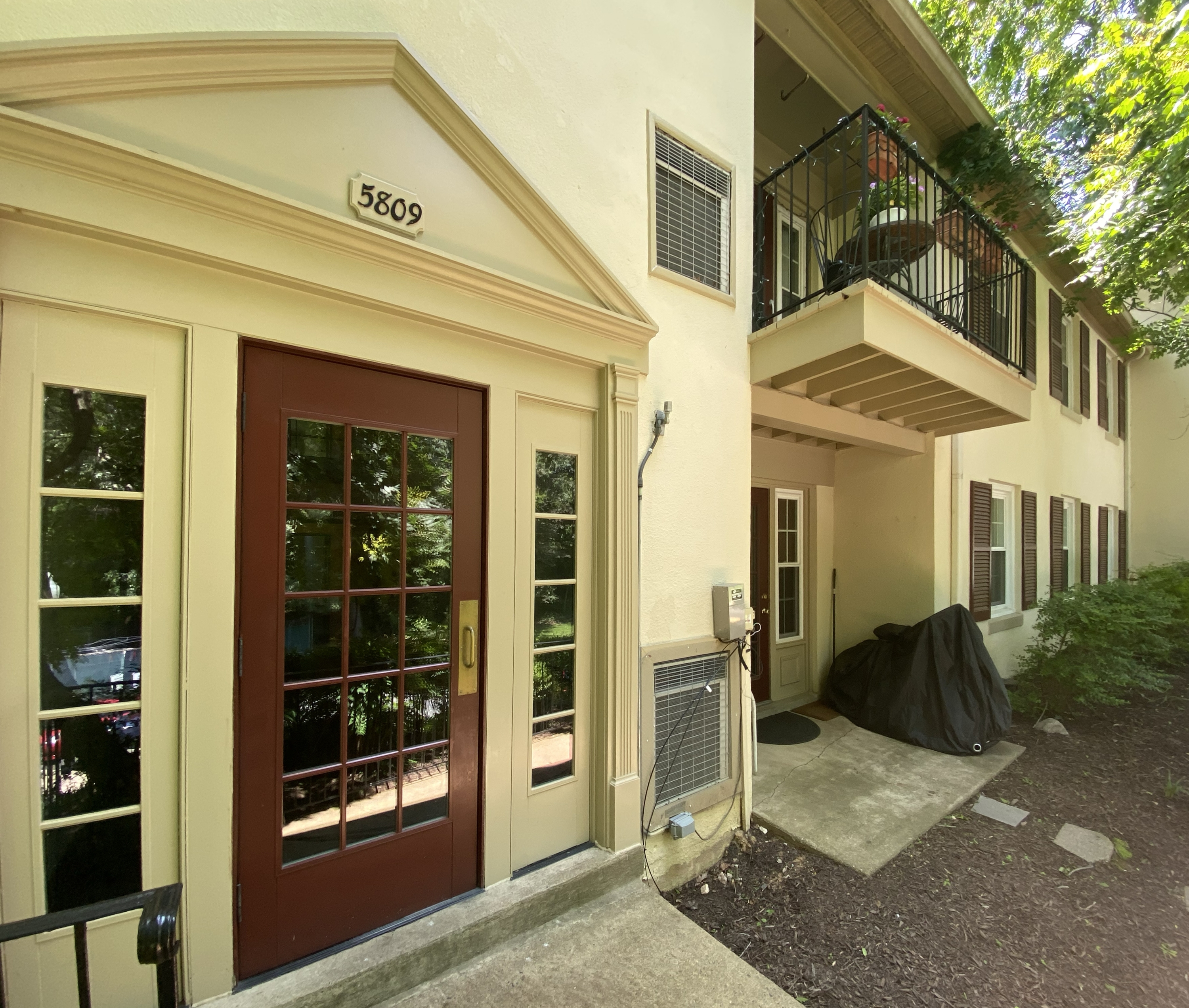5809 Cambridge Drive, #668 - 1